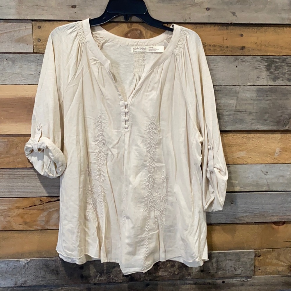 BOGO❗️Adorable boho creme top